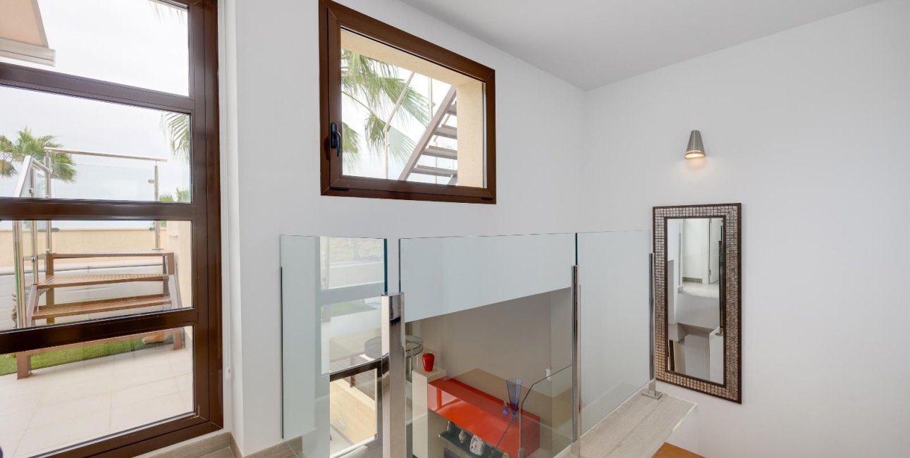 Reventa - Villa -
Rojales
