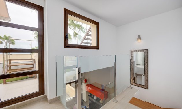 Reventa - Villa -
Rojales