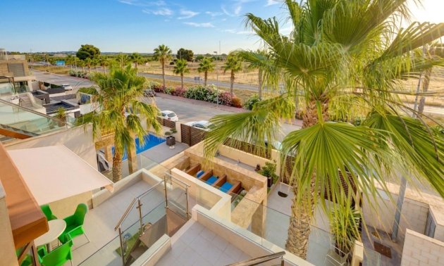 Reventa - Villa -
Rojales