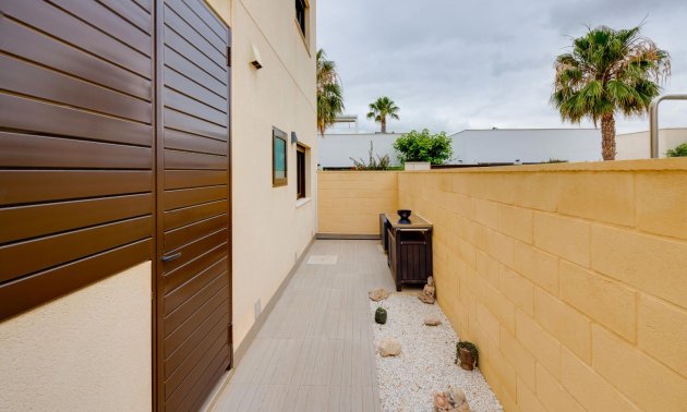 Reventa - Villa -
Rojales