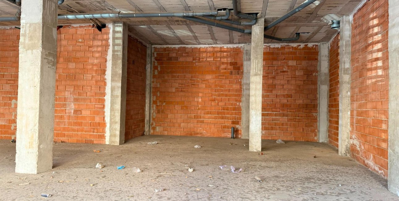 New Build - Commercial -
Almoradí - Almoradí Centro