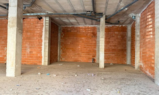 New Build - Commercial -
Almoradí - Almoradí Centro