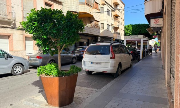 New Build - Commercial -
Almoradí - Almoradí Centro