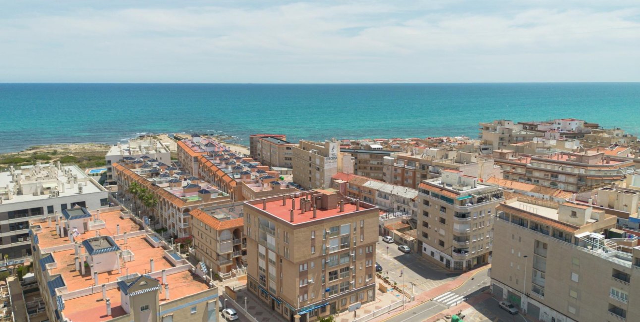 Resale - Apartment / flat -
Torrevieja - La Mata