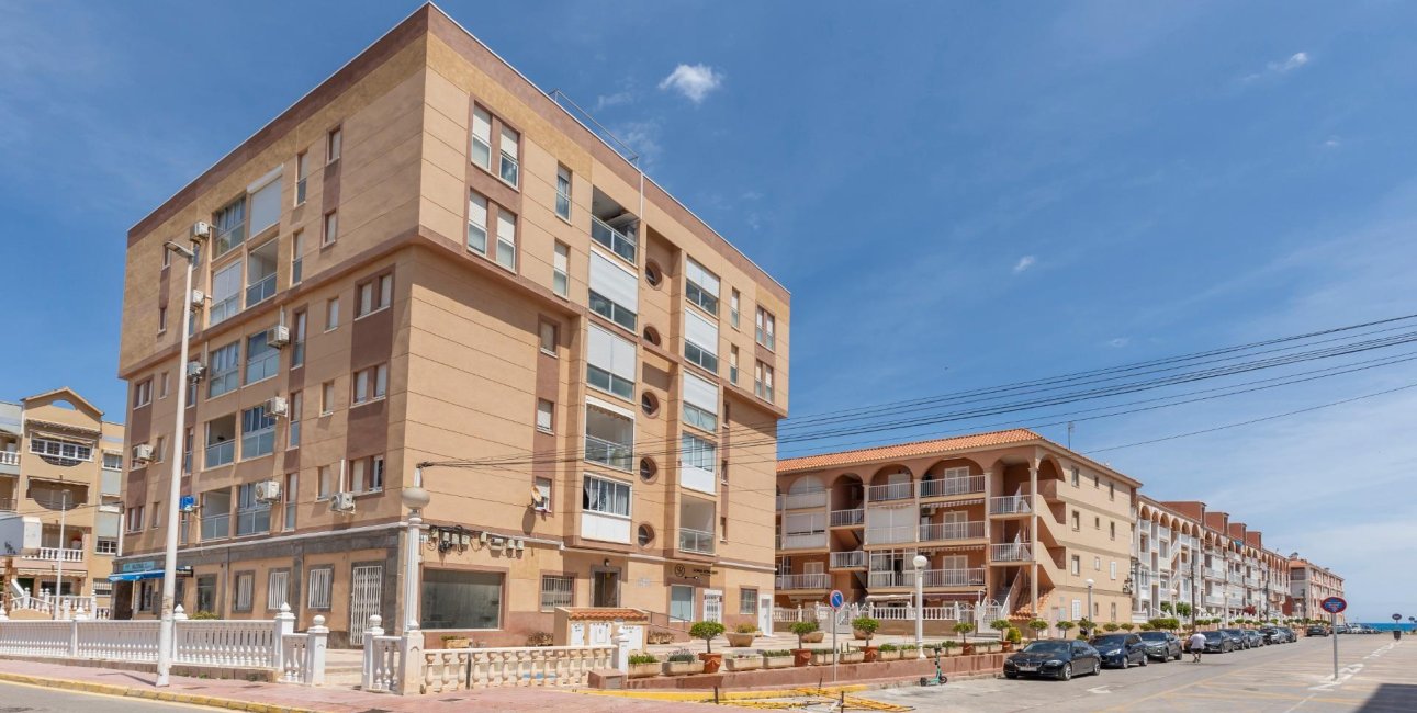 Resale - Apartment / flat -
Torrevieja - La Mata