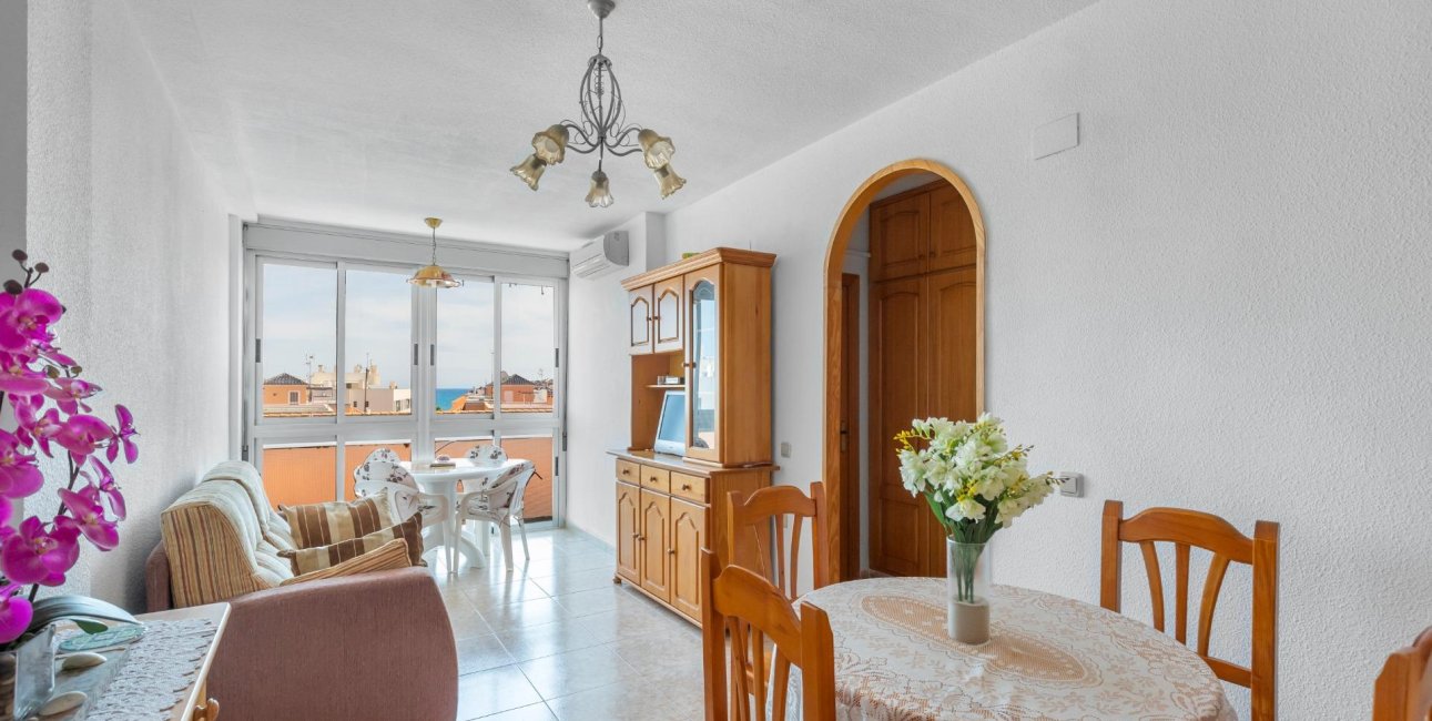 Resale - Apartment / flat -
Torrevieja - La Mata