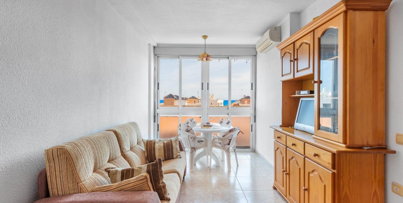 Resale - Apartment / flat -
Torrevieja - La Mata