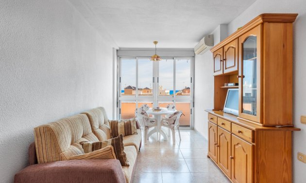 Resale - Apartment / flat -
Torrevieja - La Mata