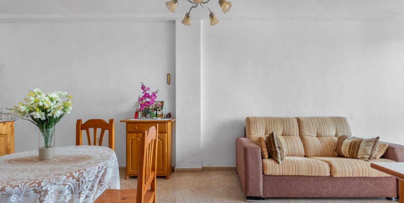 Resale - Apartment / flat -
Torrevieja - La Mata