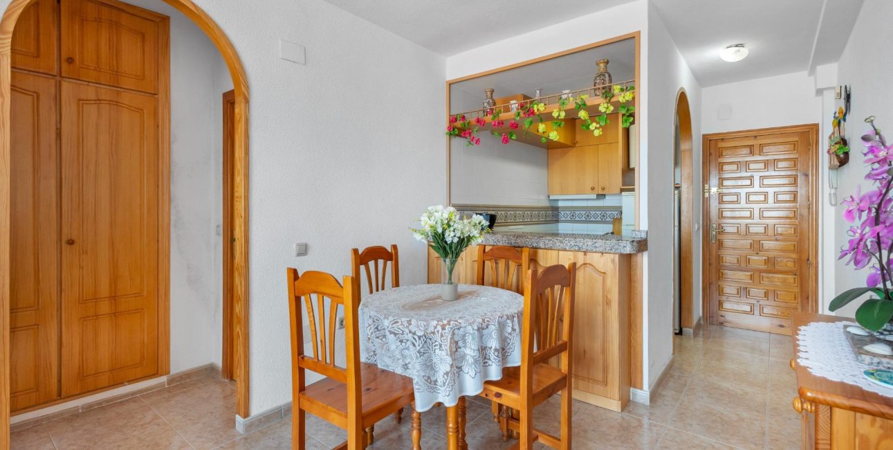 Resale - Apartment / flat -
Torrevieja - La Mata