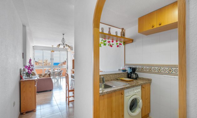 Resale - Apartment / flat -
Torrevieja - La Mata