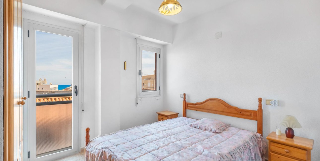 Resale - Apartment / flat -
Torrevieja - La Mata