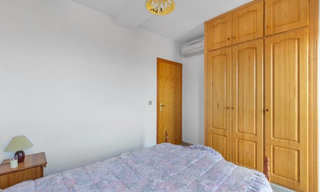 Resale - Apartment / flat -
Torrevieja - La Mata