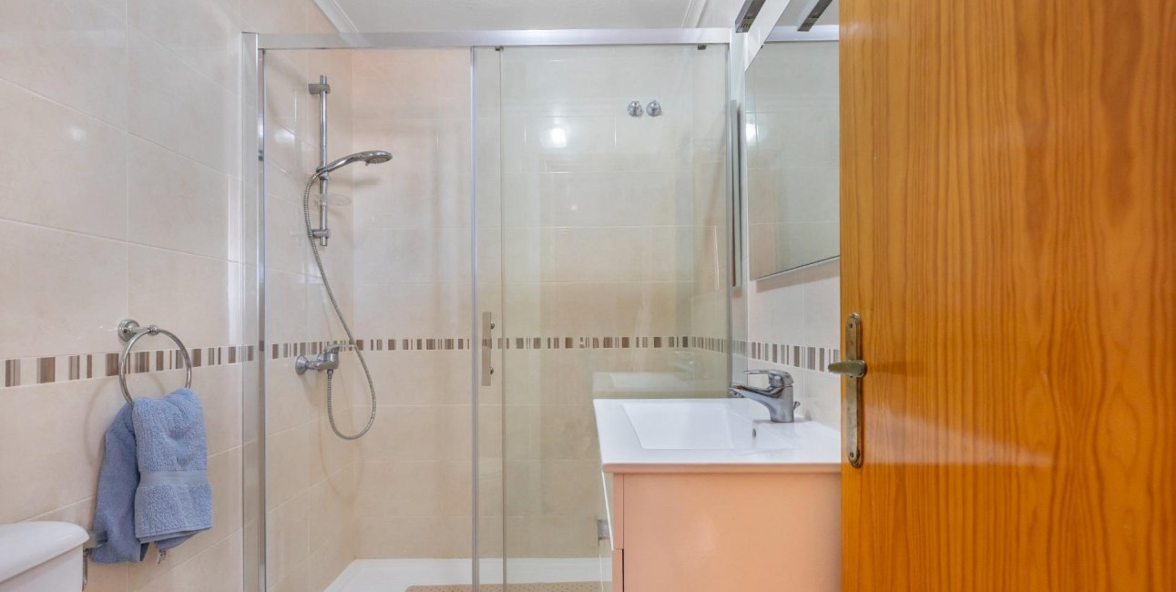 Resale - Apartment / flat -
Torrevieja - La Mata