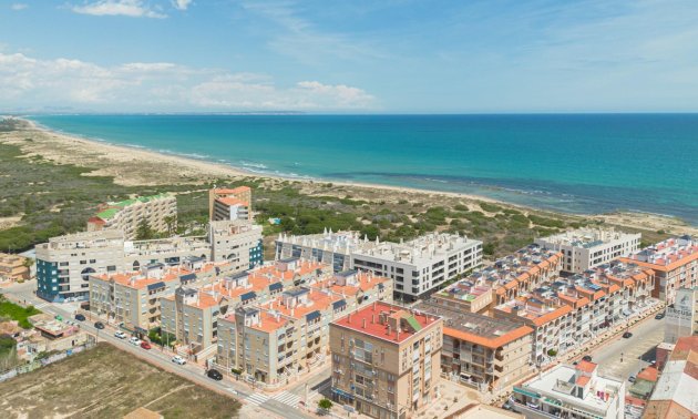 Resale - Apartment / flat -
Torrevieja - La Mata
