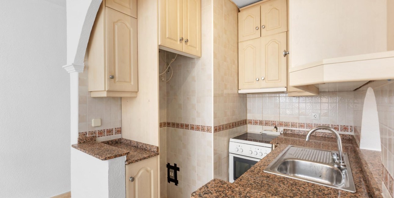 Resale - Apartment / flat -
Torrevieja - Puerto Deportivo