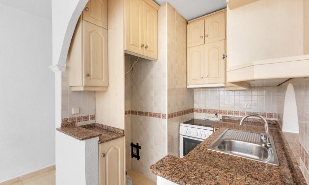 Resale - Apartment / flat -
Torrevieja - Puerto Deportivo