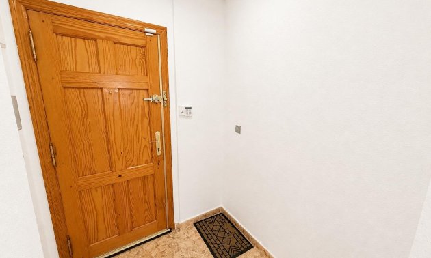 Resale - Penthouse -
Torrevieja - Estacion de autobuses