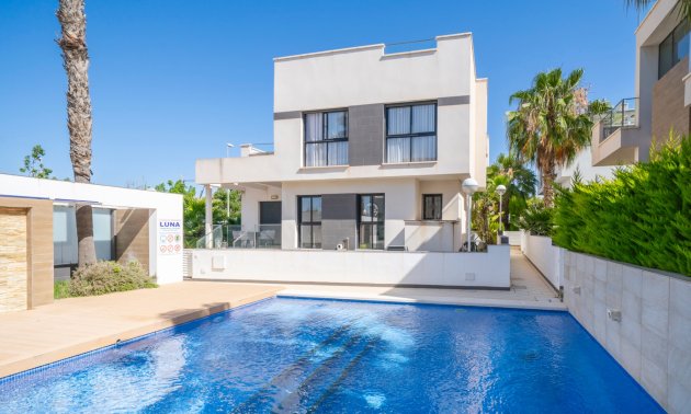 Resale - Villa -
Ciudad Quesada - La Laguna