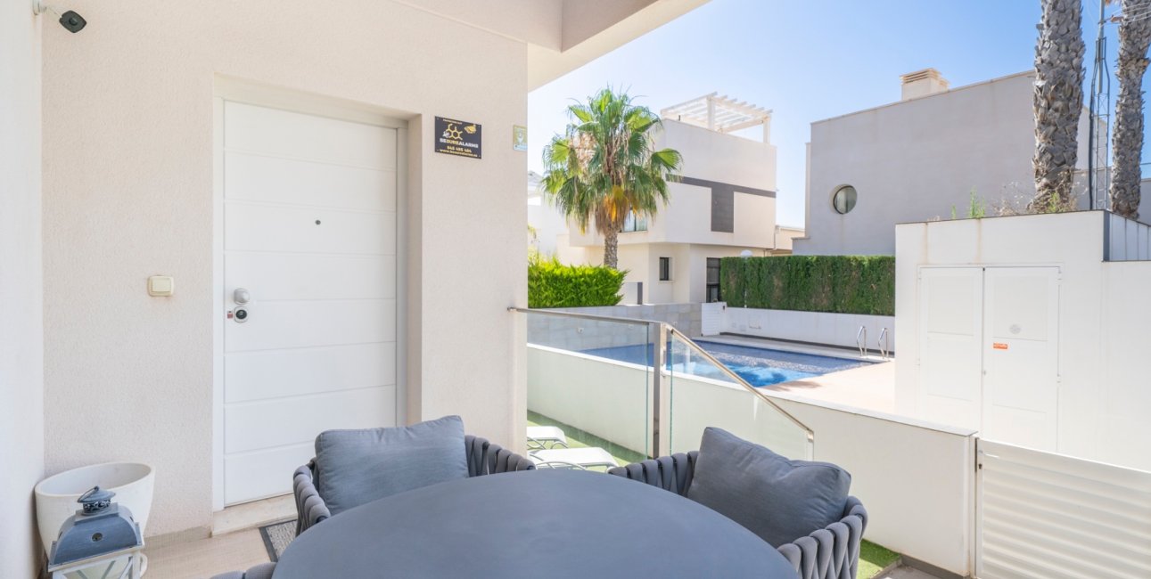 Resale - Villa -
Ciudad Quesada - La Laguna