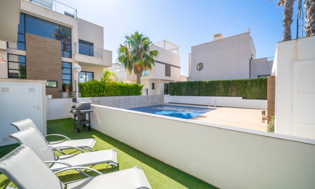 Resale - Villa -
Ciudad Quesada - La Laguna
