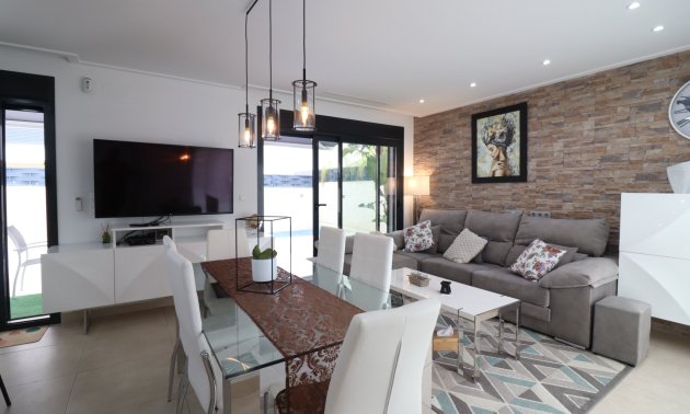 Resale - Townhouse -
Benijofar - Benijofar - Village