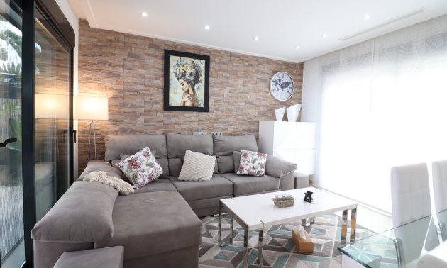 Resale - Townhouse -
Benijofar - Benijofar - Village