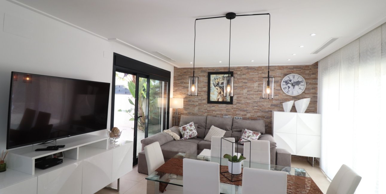Resale - Townhouse -
Benijofar - Benijofar - Village
