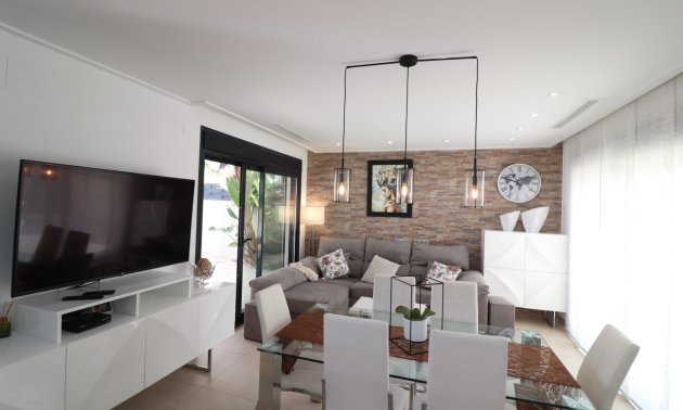 Resale - Townhouse -
Benijofar - Benijofar - Village