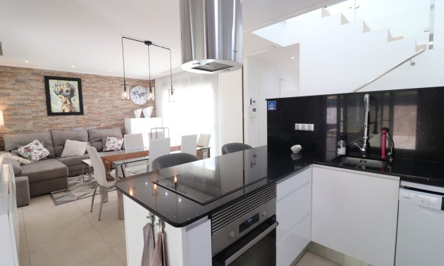 Resale - Townhouse -
Benijofar - Benijofar - Village