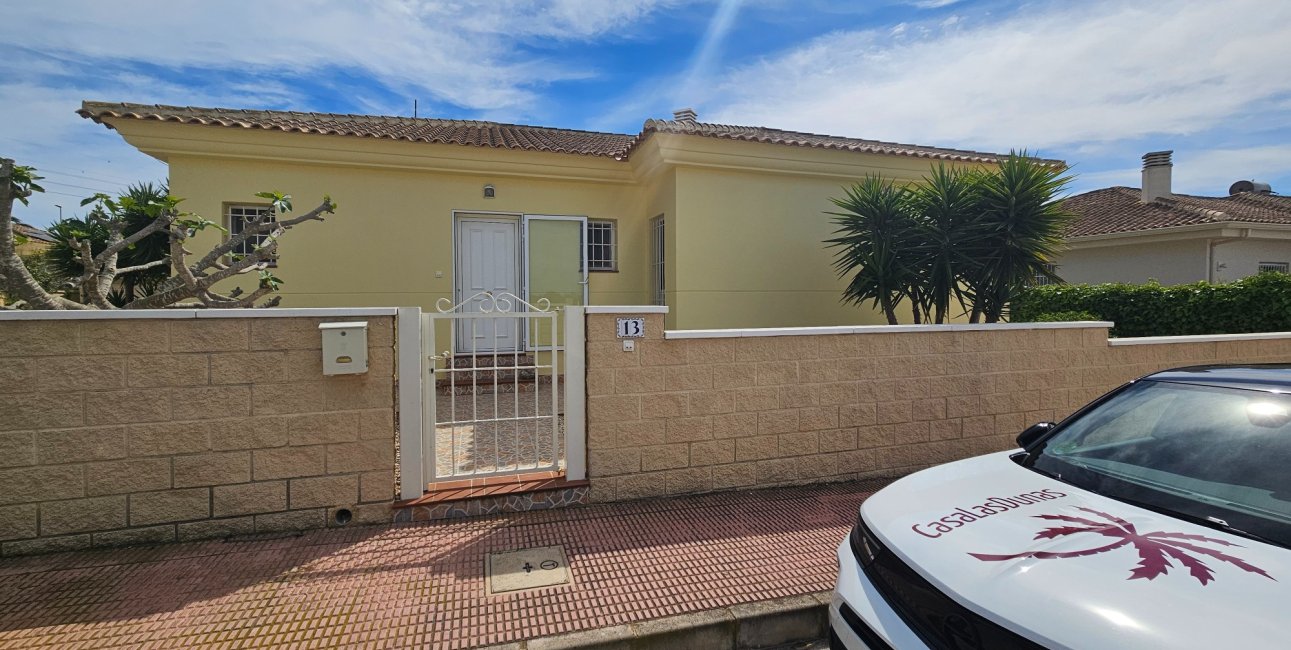 Resale - Villa -
La Marina - La Marina - Urbanization