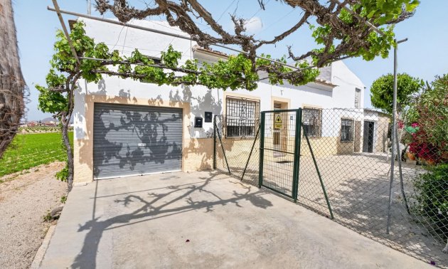 Resale - Country House -
Orihuela - Los Desamparados
