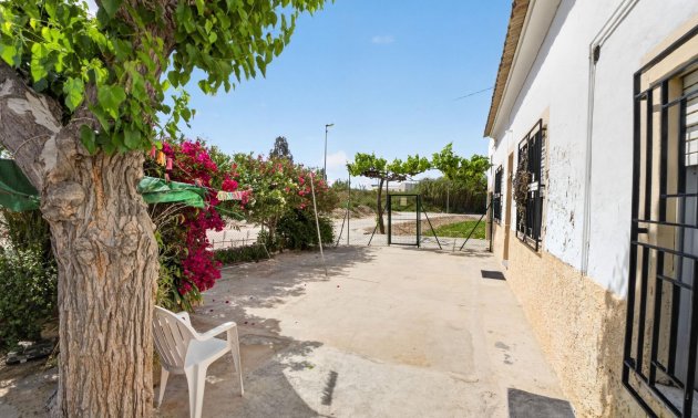 Resale - Country House -
Orihuela - Los Desamparados