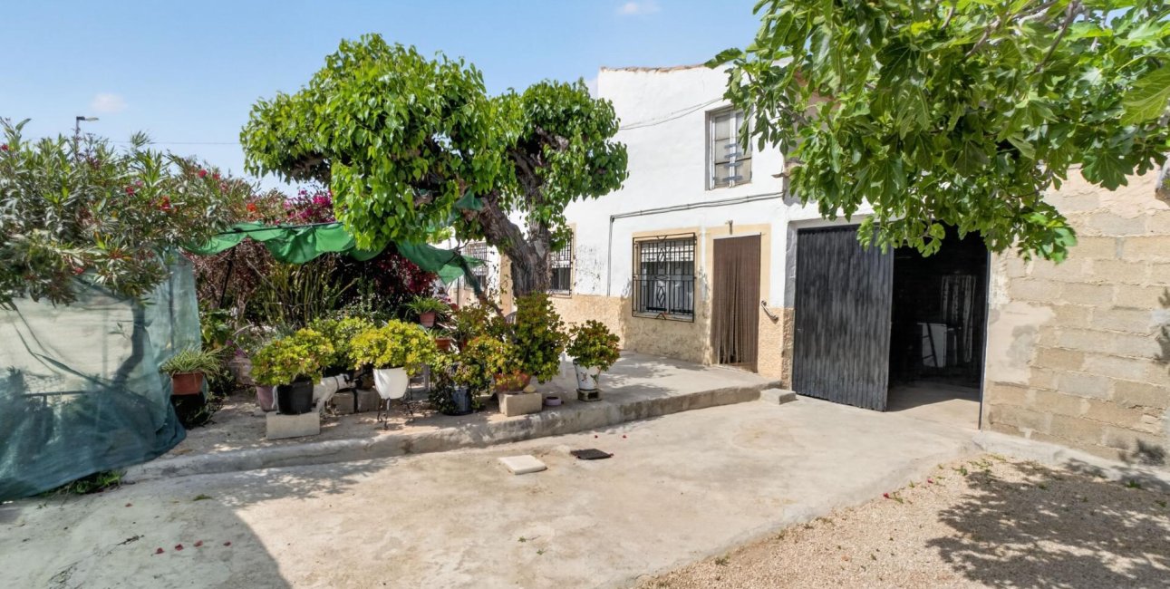 Resale - Country House -
Orihuela - Los Desamparados