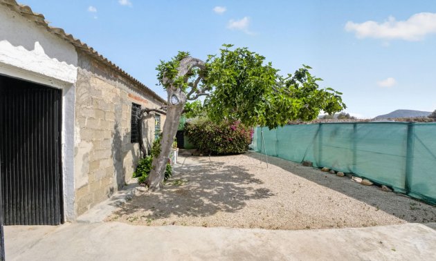 Resale - Country House -
Orihuela - Los Desamparados