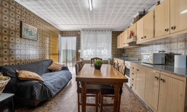 Resale - Country House -
Orihuela - Los Desamparados