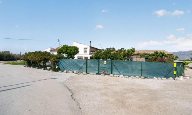 Resale - Country House -
Orihuela - Los Desamparados