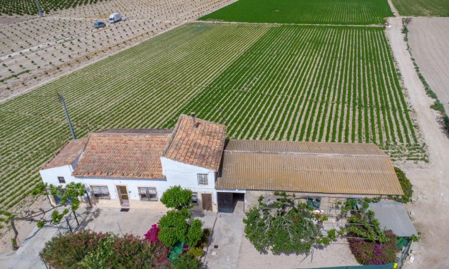 Resale - Country House -
Orihuela - Los Desamparados