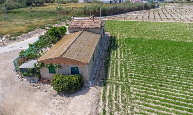 Resale - Country House -
Orihuela - Los Desamparados