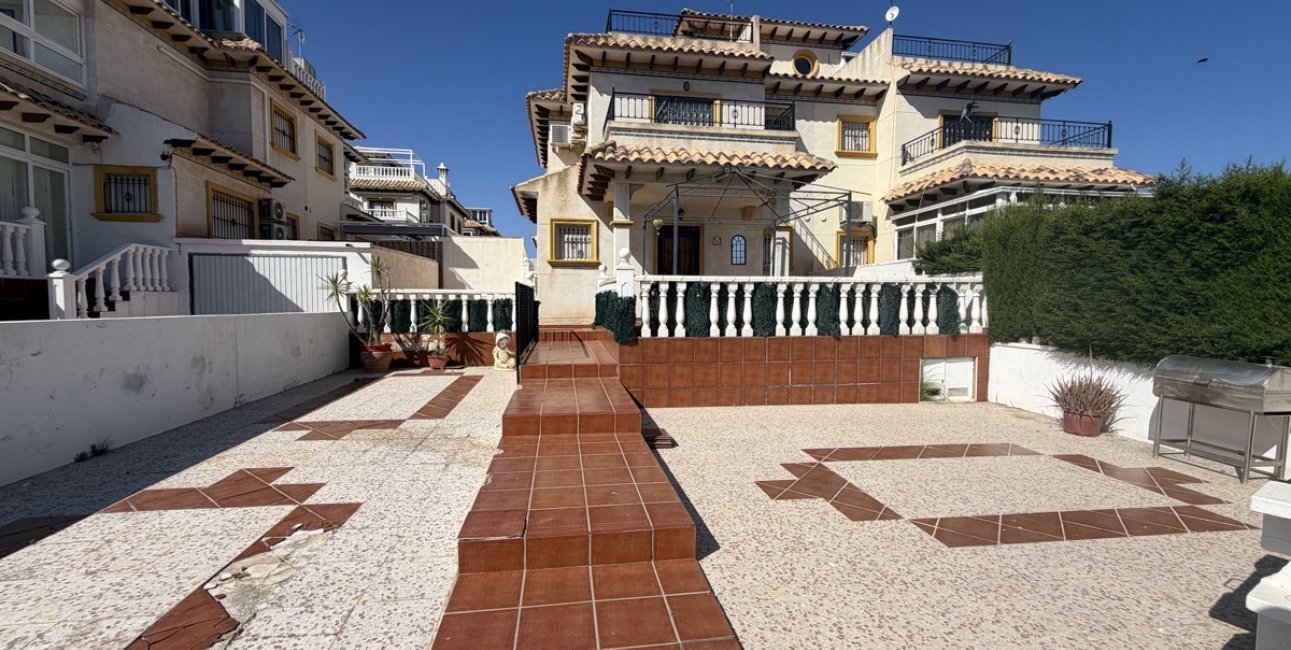 Resale - Townhouse -
Orihuela Costa - Playa Flamenca