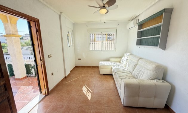 Resale - Townhouse -
Orihuela Costa - Playa Flamenca