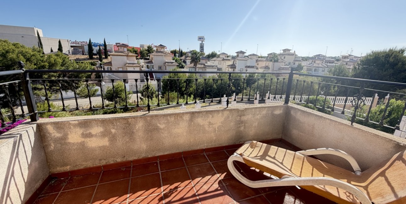 Resale - Townhouse -
Orihuela Costa - Playa Flamenca