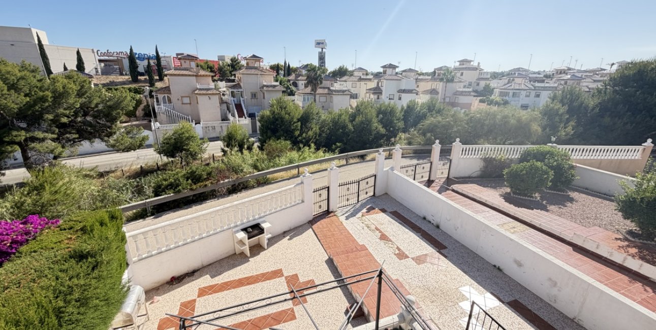 Resale - Townhouse -
Orihuela Costa - Playa Flamenca