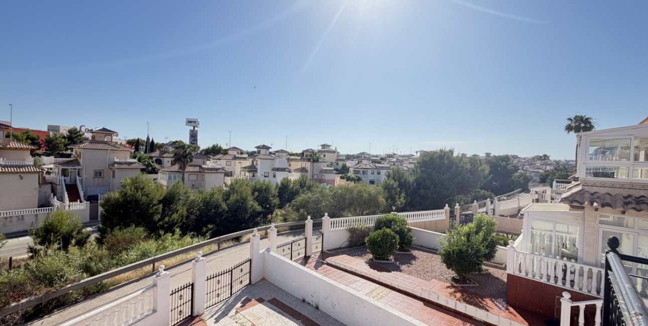 Resale - Townhouse -
Orihuela Costa - Playa Flamenca