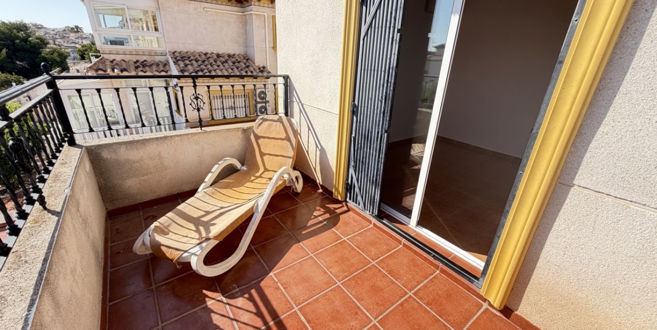 Resale - Townhouse -
Orihuela Costa - Playa Flamenca