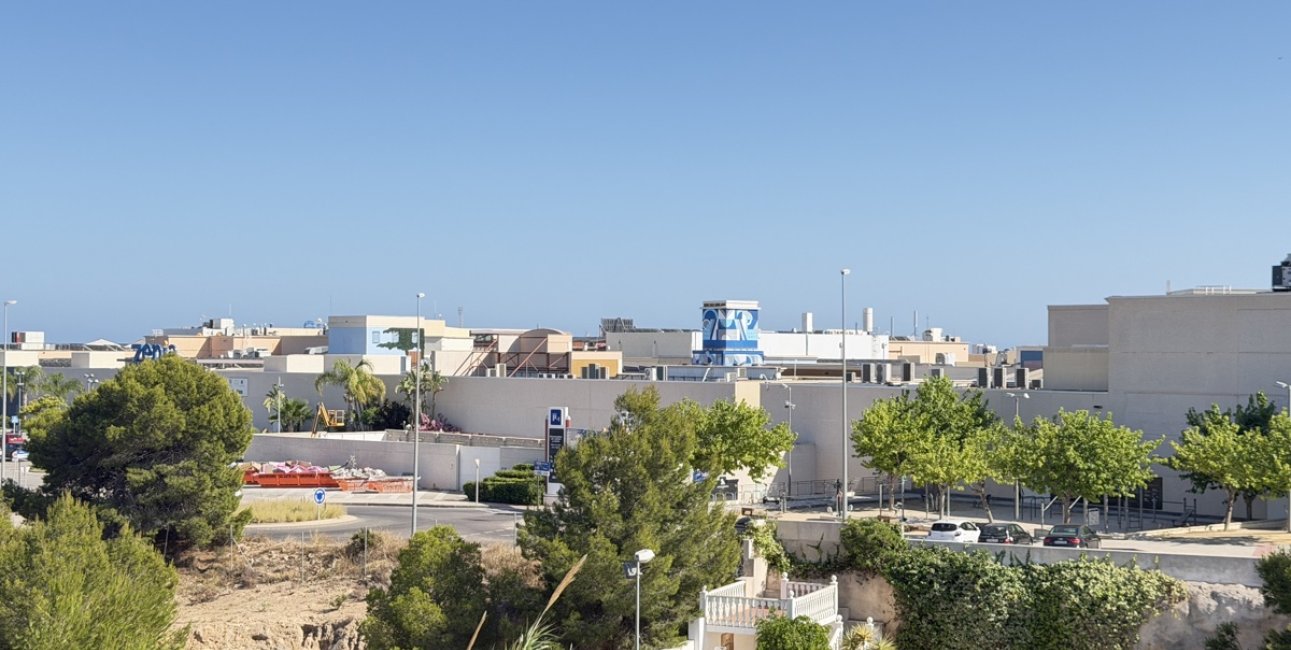 Resale - Townhouse -
Orihuela Costa - Playa Flamenca