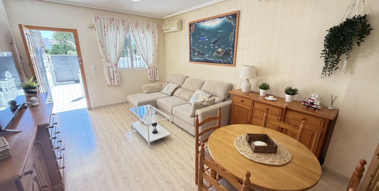 Resale - Townhouse -
Orihuela Costa - Playa Flamenca