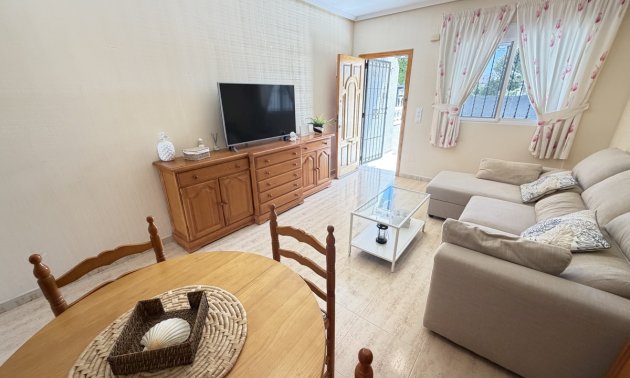 Resale - Townhouse -
Orihuela Costa - Playa Flamenca