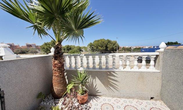 Resale - Townhouse -
Orihuela Costa - Playa Flamenca
