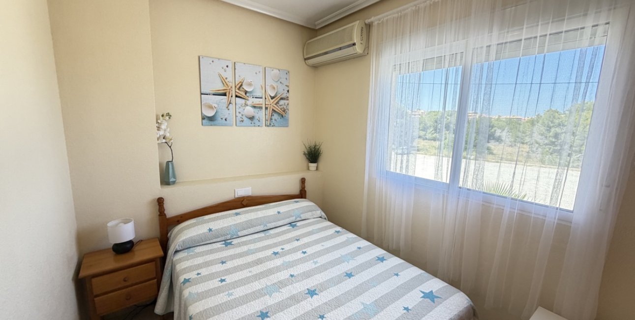 Resale - Townhouse -
Orihuela Costa - Playa Flamenca
